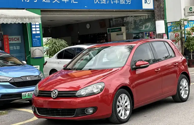 Volkswagen Golf 2010 из Китая