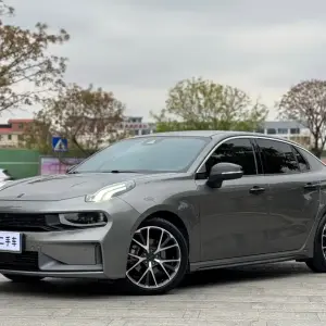 Lynk & Co 03 2022 из Китая