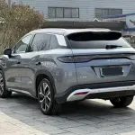 BYD L DM-i 2025 101 л.с. 101 л.с. 101 л.с. из Китая