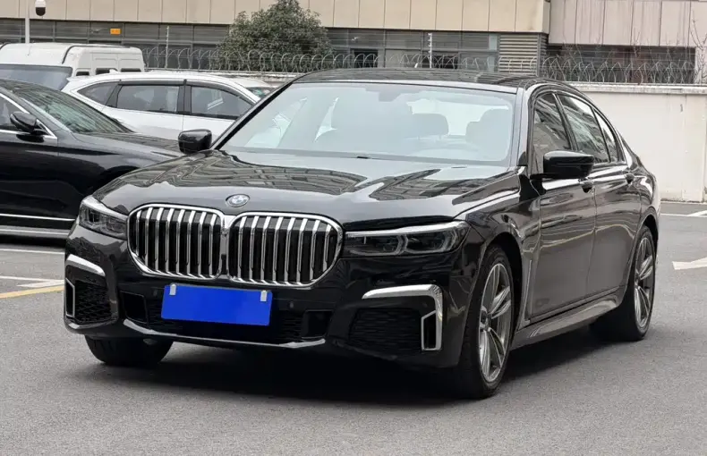 BMW 7 Series 2018 из Китая