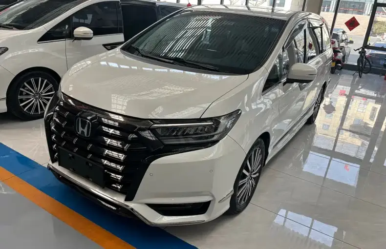 Honda Elysion 2022 из Китая