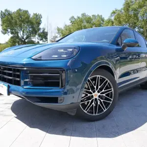 Porsche Cayenne 2025 из Китая