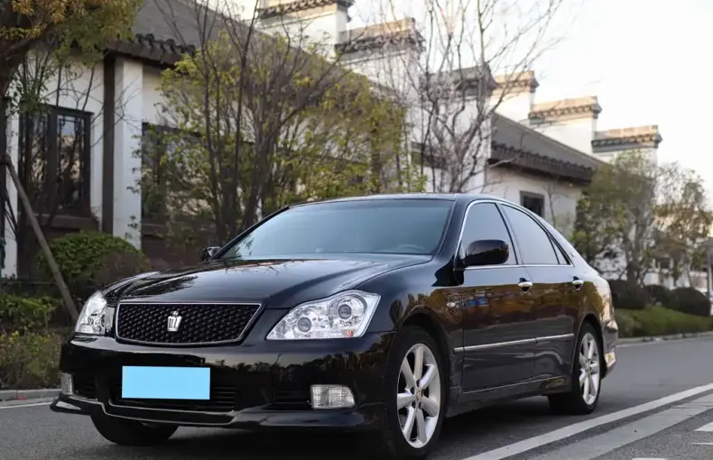Toyota Crown 2008 из Китая
