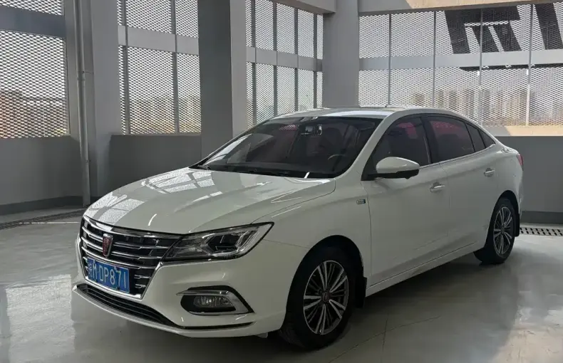Roewe i5 2020 из Китая