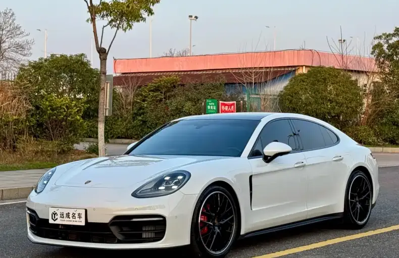 Porsche Panamera 2023 из Китая