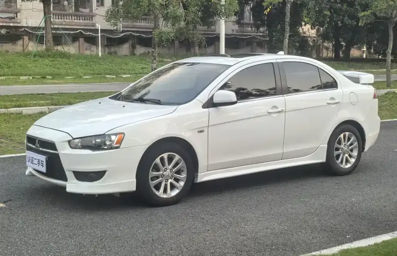 Mitsubishi Lancer EX 2012 из Китая