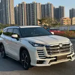 Toyota Crown Kluger 2022 из Китая