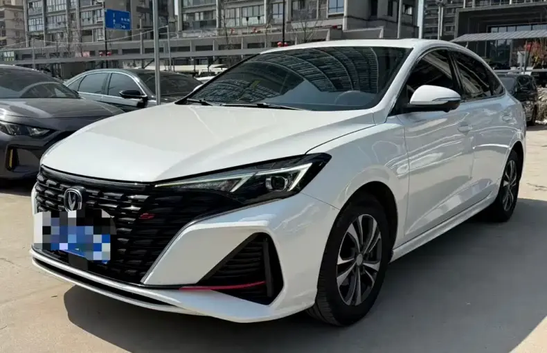 Changan Eado 2022 из Китая