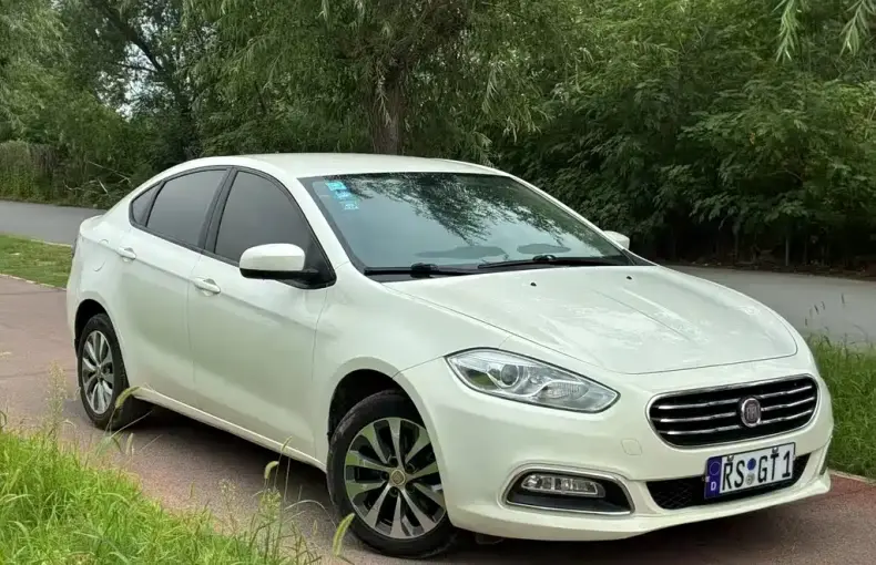 Fiat Viaggio 2014 из Китая