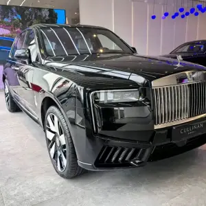 Rolls-Royce Cullinan из Китая
