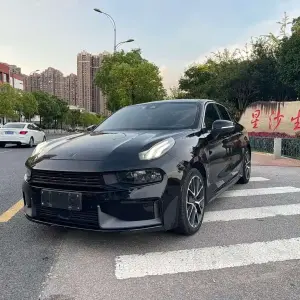 Lynk & Co 03 2019 из Китая