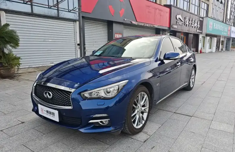 Infiniti Q50L 2017 из Китая