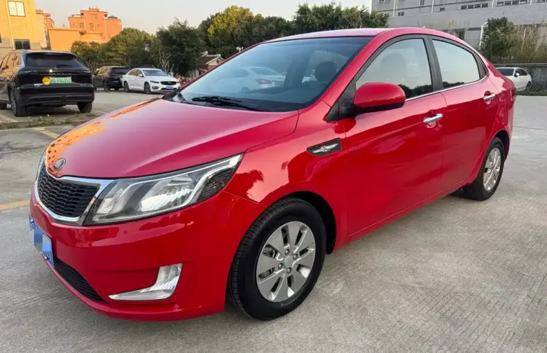 Kia K2 2013 из Китая