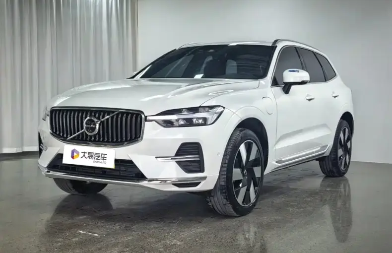 Volvo XC60 PHEV 2025 из Китая