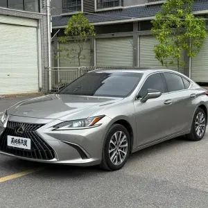 Lexus ES 2023 из Китая