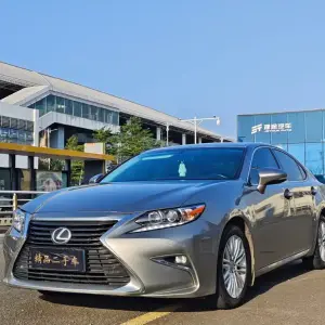 Lexus ES 2016 из Китая