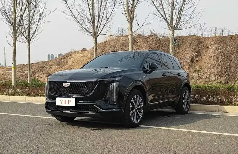 Cadillac XT5 2025 из Китая