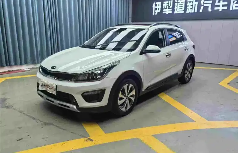 Kia KX Cross 2019 из Китая