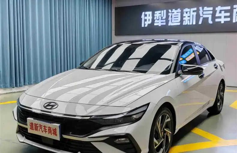 Hyundai Elantra 2024 из Китая