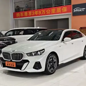 BMW 5 Series 2025 из Китая