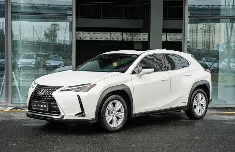 Lexus UX 2021 из Китая
