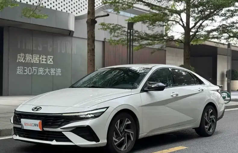 Hyundai Elantra 2024 из Китая