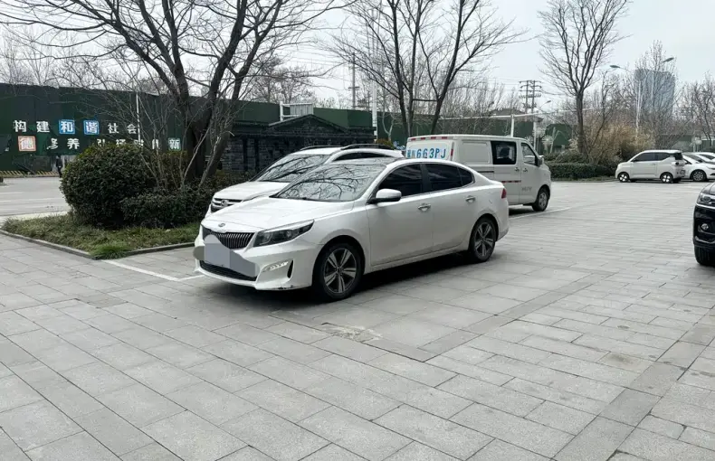 Kia K4 2017 из Китая