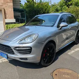 Porsche Cayenne 2013 из Китая