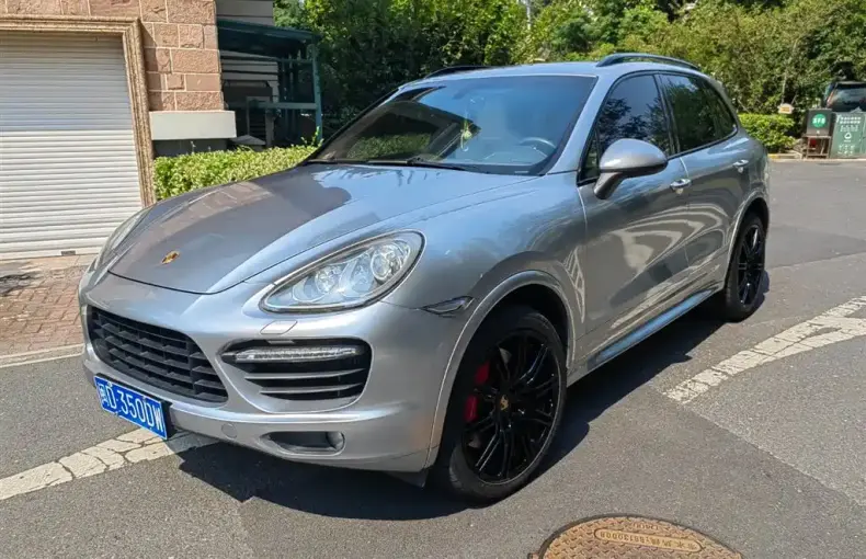 Porsche Cayenne 2013 из Китая