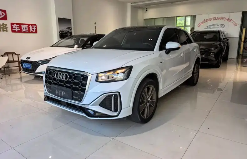 Audi Q2L 2022 из Китая