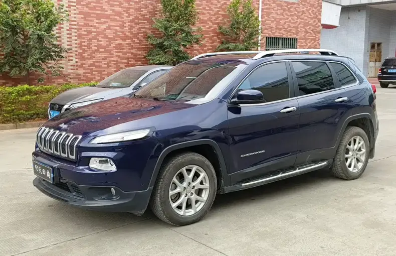 Jeep Cherokee 2017 из Китая