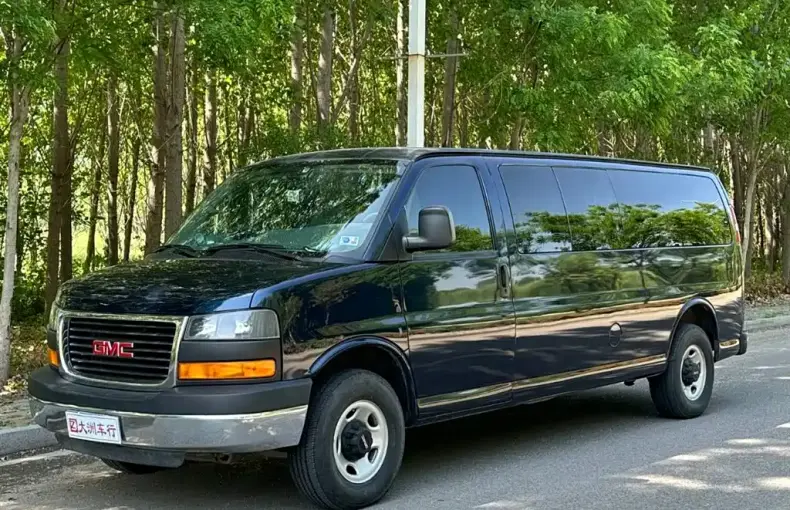 GMC Savana 2008 из Китая