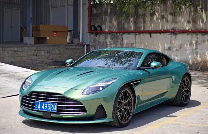 Aston Martin DB12 2024 из Китая
