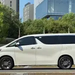 Toyota Alphard 2019 из Китая