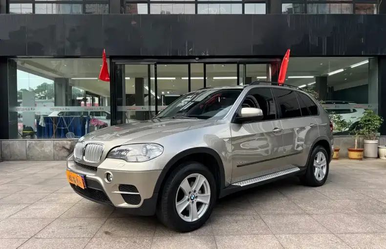 BMW X5 (Import) 2012 из Китая