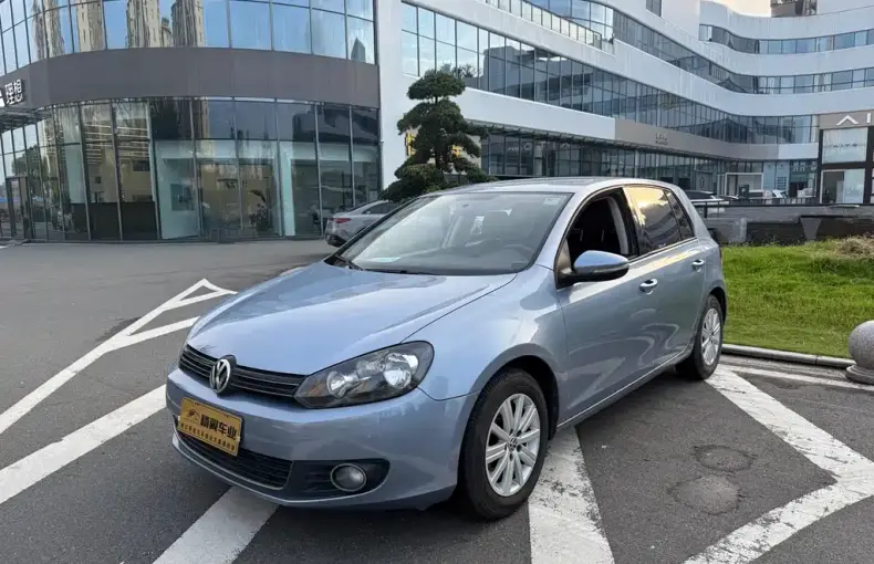 Volkswagen Golf 2012 из Китая