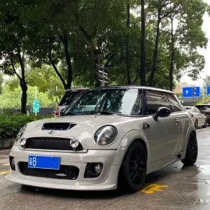 MINI Mini 2010 из Китая