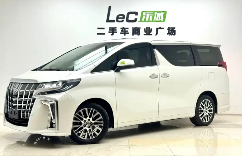 Toyota Alphard 2015 из Китая