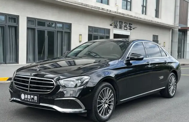 Mercedes-Benz E-Class 2023 из Китая