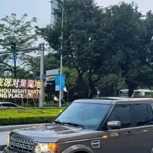 Land Rover Discovery 2012 из Китая