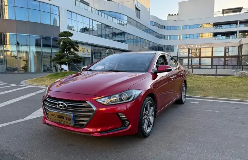 Hyundai Elantra 2018 из Китая