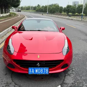 Ferrari California T 2011 из Китая