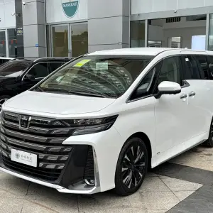 Toyota Vellfire из Китая