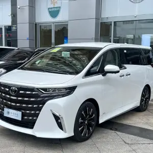Toyota Alphard из Китая