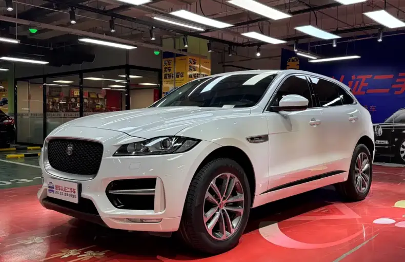 Jaguar F-PACE 2016 из Китая