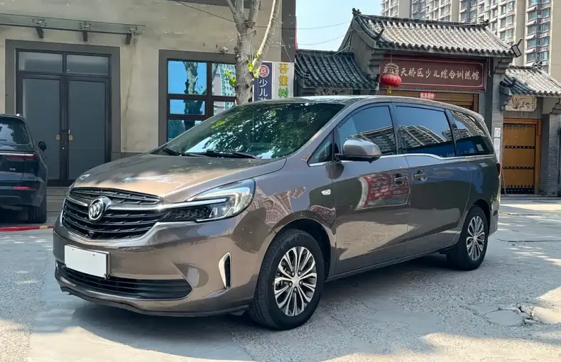 Buick GL8 2022 из Китая