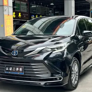 Toyota Sienna 2023 из Китая