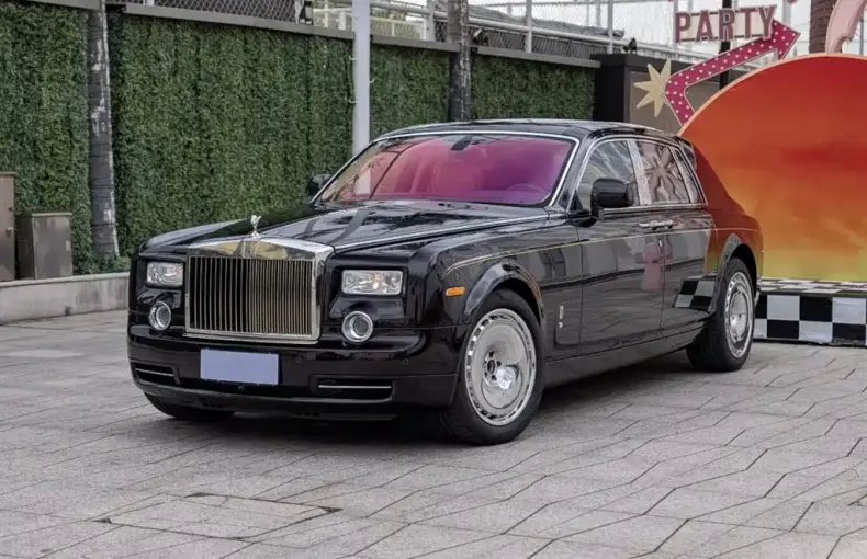 Rolls-Royce Phantom 2012 из Китая