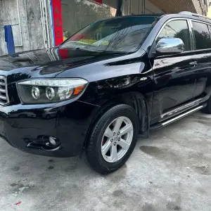 Toyota Highlander 2012 из Китая