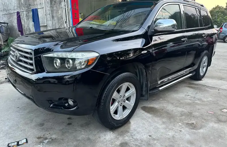 Toyota Highlander 2012 из Китая